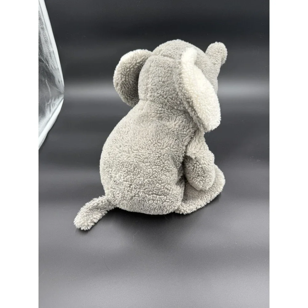 N/A cute elephant